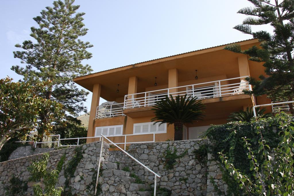 Lomarchi Holiday Home Carini Ngoại thất bức ảnh