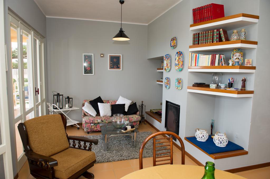 Lomarchi Holiday Home Carini Ngoại thất bức ảnh